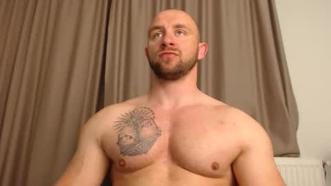 chrisbigbiceps online show from April 28, 5:51 pm