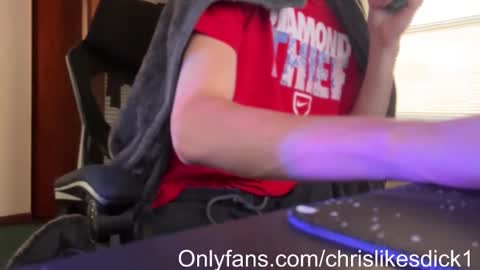 Snapshot of chrislikesdick1 chatting on September 28, 9:31 pm chrislikesdick1 online show from September 28, 9:31 pm