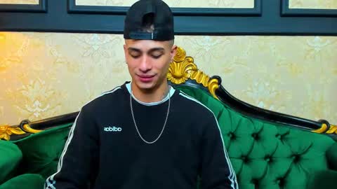 Chris online show from October 27, 11:14 am