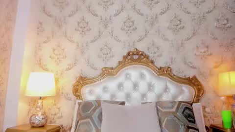 Chris online show from December 14, 7:07 pm