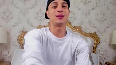 Chris online show from December 16, 7:30 pm