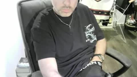 Snapshot of chrisprngr chatting on June 8, 4:51 pm chrisprngr online show from June 8, 4:51 pm