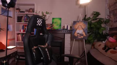 chriss_foxx online show from April 22, 4:19 pm