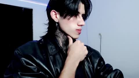 CHRIS  INDEPENT MODEL online show from February 24, 8:25 pm