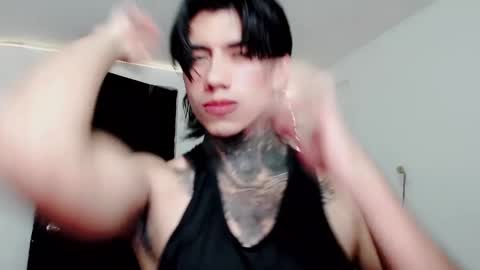 CHRIS  INDEPENT MODEL online show from February 24, 11:30 pm