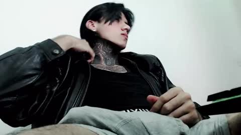 CHRIS  INDEPENT MODEL online show from March 2, 5:47 pm