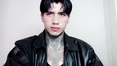 CHRIS  INDEPENT MODEL online show from September 20, 1:45 pm