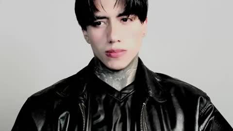 CHRIS  INDEPENT MODEL online show from October 28, 1:09 am