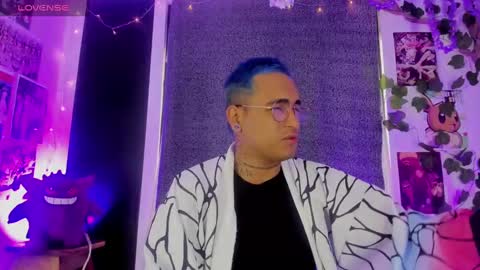 Christian Wang online show from January 13, 1:06 pm