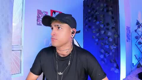 Christian Wang online show from April 20, 10:55 pm