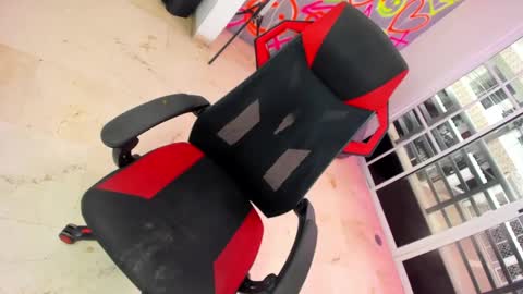 Snapshot of chrissangel12 chatting on November 15, 6:04 pm chrissangel12 online show from November 15, 6:04 pm