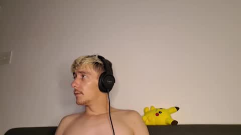 Christopher online show from November 24, 11:37 pm