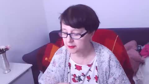 Snapshot of christarose chatting on December 8, 9:08 pm Christa online show from December 8, 9:08 pm