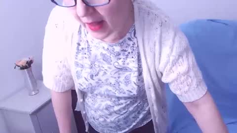 Snapshot of christarose chatting on December 12, 6:25 am Christa online show from December 12, 6:25 am