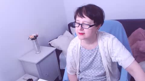 Snapshot of christarose chatting on December 13, 8:15 pm Christa online show from December 13, 8:15 pm