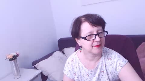 Snapshot of christarose chatting on December 15, 9:53 pm Christa online show from December 15, 9:53 pm