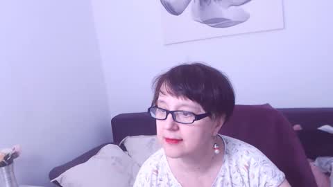 Snapshot of christarose chatting on December 16, 4:13 am Christa online show from December 16, 4:13 am