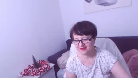 Snapshot of christarose chatting on December 22, 2:06 am Christa online show from December 22, 2:06 am