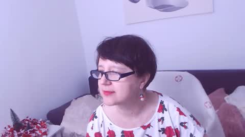 Snapshot of christarose chatting on December 22, 6:48 pm Christa online show from December 22, 6:48 pm