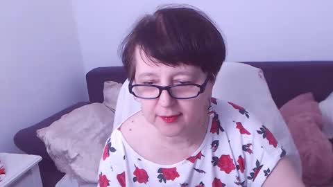 Snapshot of christarose chatting on December 22, 9:53 pm Christa online show from December 22, 9:53 pm