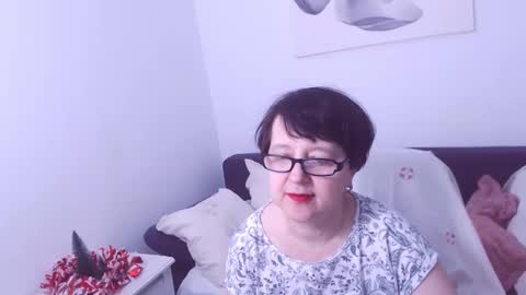 Snapshot of christarose chatting on January 2, 6:45 pm Christa online show from January 2, 6:45 pm