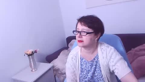 Snapshot of christarose chatting on January 19, 2:04 am Christa online show from January 19, 2:04 am