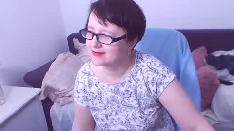 Snapshot of christarose chatting on January 20, 3:04 am Christa online show from January 20, 3:04 am