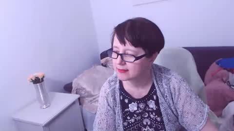 Snapshot of christarose chatting on February 28, 8:39 pm Christa online show from February 28, 8:39 pm