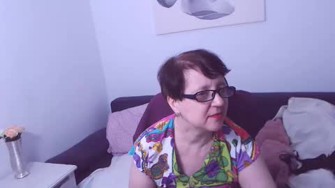 Snapshot of christarose chatting on September 29, 2:38 am Christa online show from September 29, 2:38 am