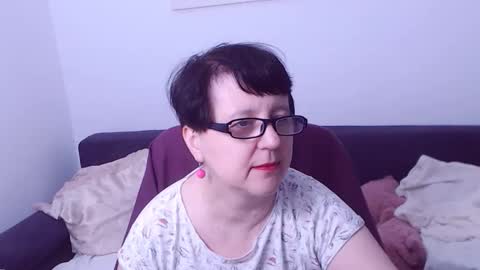 Snapshot of christarose chatting on October 20, 2:45 am Christa online show from October 20, 2:45 am
