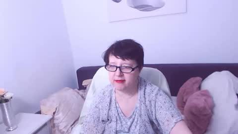 Christa online show from November 21, 4:27 pm