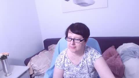 Christa online show from February 14, 10:28 pm