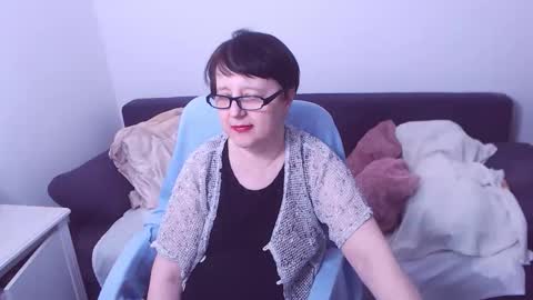 Christa online show from April 19, 6:10 pm