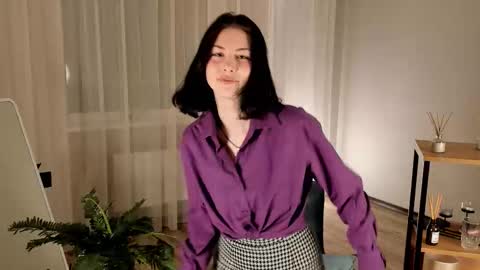 christaschrecongost online show from February 6, 6:00 pm