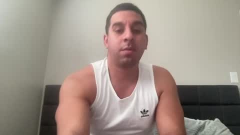 Snapshot of christian0204 chatting on November 17, 6:14 pm jhonatan online show from November 17, 6:14 pm