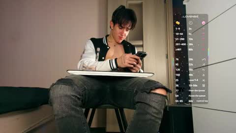 UPVOTE ME ------  ILL DO SOMETHING FOR FREE online show from January 7, 4:48 am