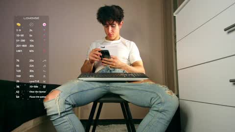 UPVOTE ME ------  ILL DO SOMETHING FOR FREE online show from March 30, 6:47 am