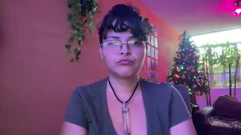 christianvalles online show from January 4, 11:48 pm