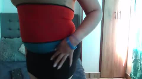 Christine Moore online show from January 17, 5:30 pm