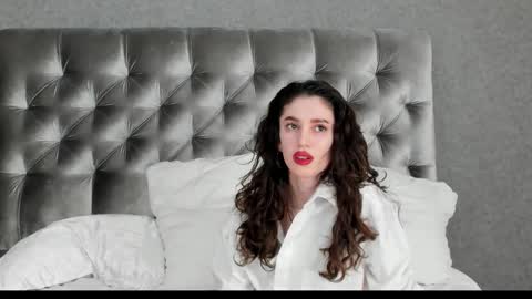 christinaconte online show from March 3, 5:50 pm