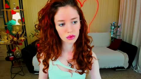 christinaconteeree online show from April 13, 3:23 am