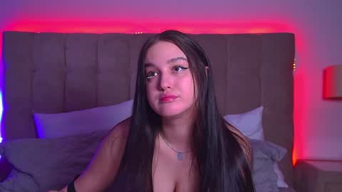 Christina online show from February 8, 6:33 pm