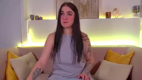 Christina online show from February 28, 12:43 am