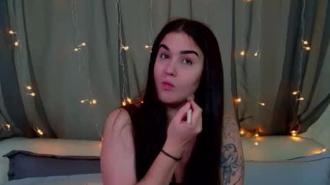 Christina online show from November 15, 6:48 pm