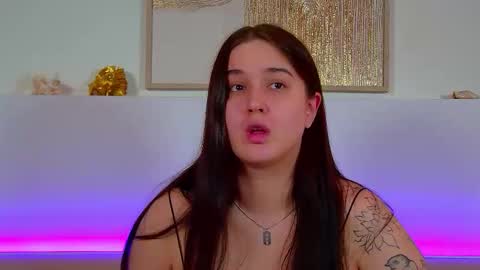 Christina online show from February 20, 7:03 pm