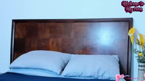 Snapshot of christine_35 chatting on February 11, 1:51 pm Christine -  online show from February 11, 1:51 pm