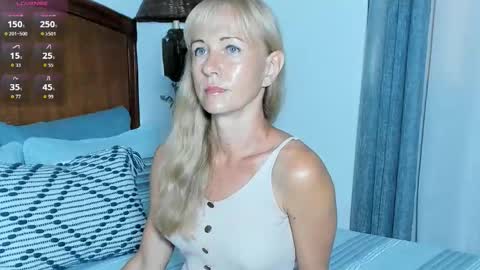 Snapshot of christine_35 chatting on October 25, 12:13 pm Christine -  online show from October 25, 12:13 pm