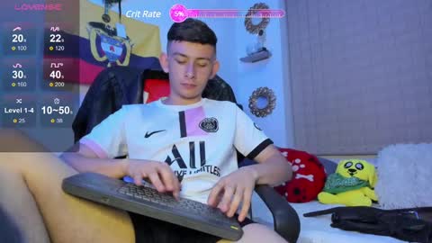 Snapshot of christmiller_1 chatting on December 6, 10:52 pm christmiller_1 online show from December 6, 10:52 pm