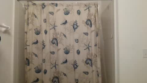 Snapshot of christopher_rain chatting on July 18, 9:07 pm Christopher Rain online show from July 18, 9:07 pm
