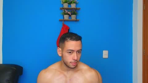 Snapshot of christopher_w chatting on January 6, 11:31 pm Christopher online show from January 6, 11:31 pm